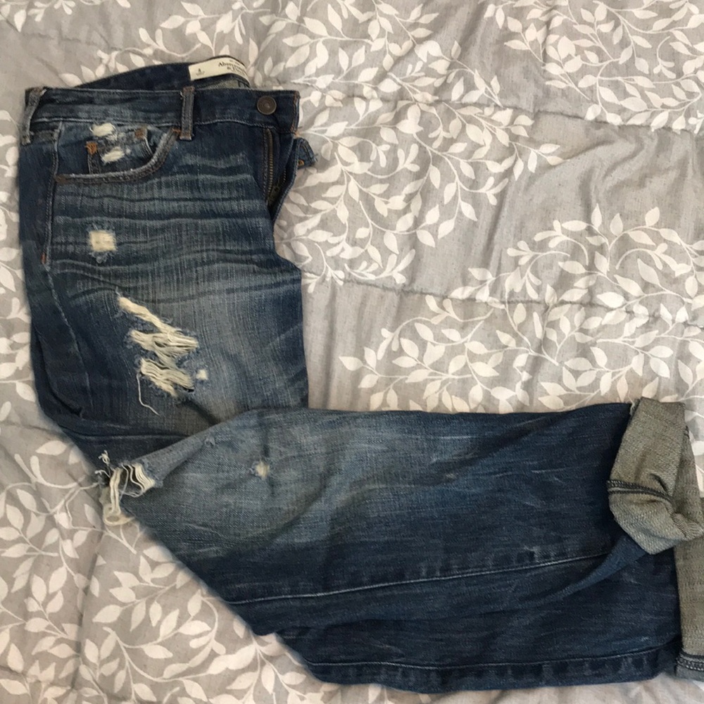 Abercrombie & Fitch ripped boyfriend jeans